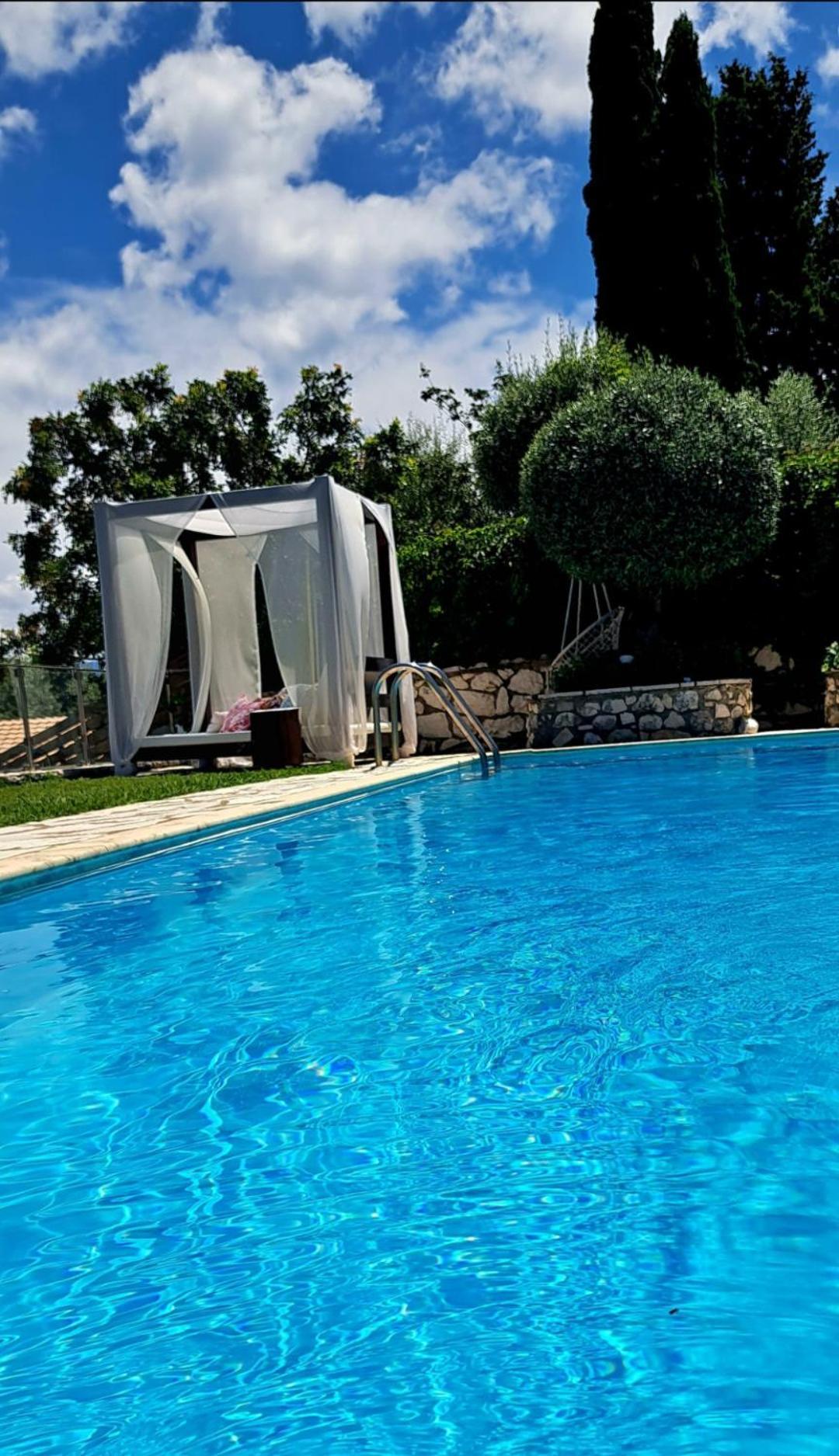 Luxury Villa Athina Nikiana Eksteriør billede